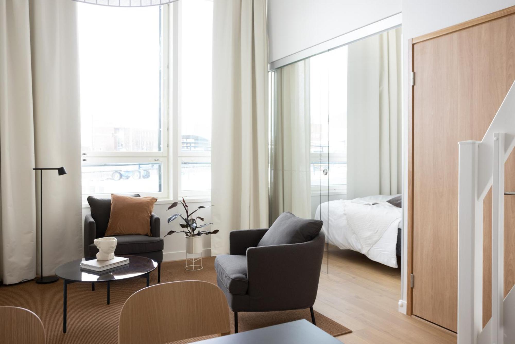 Noli Malmi Hotel Helsinki Exterior photo